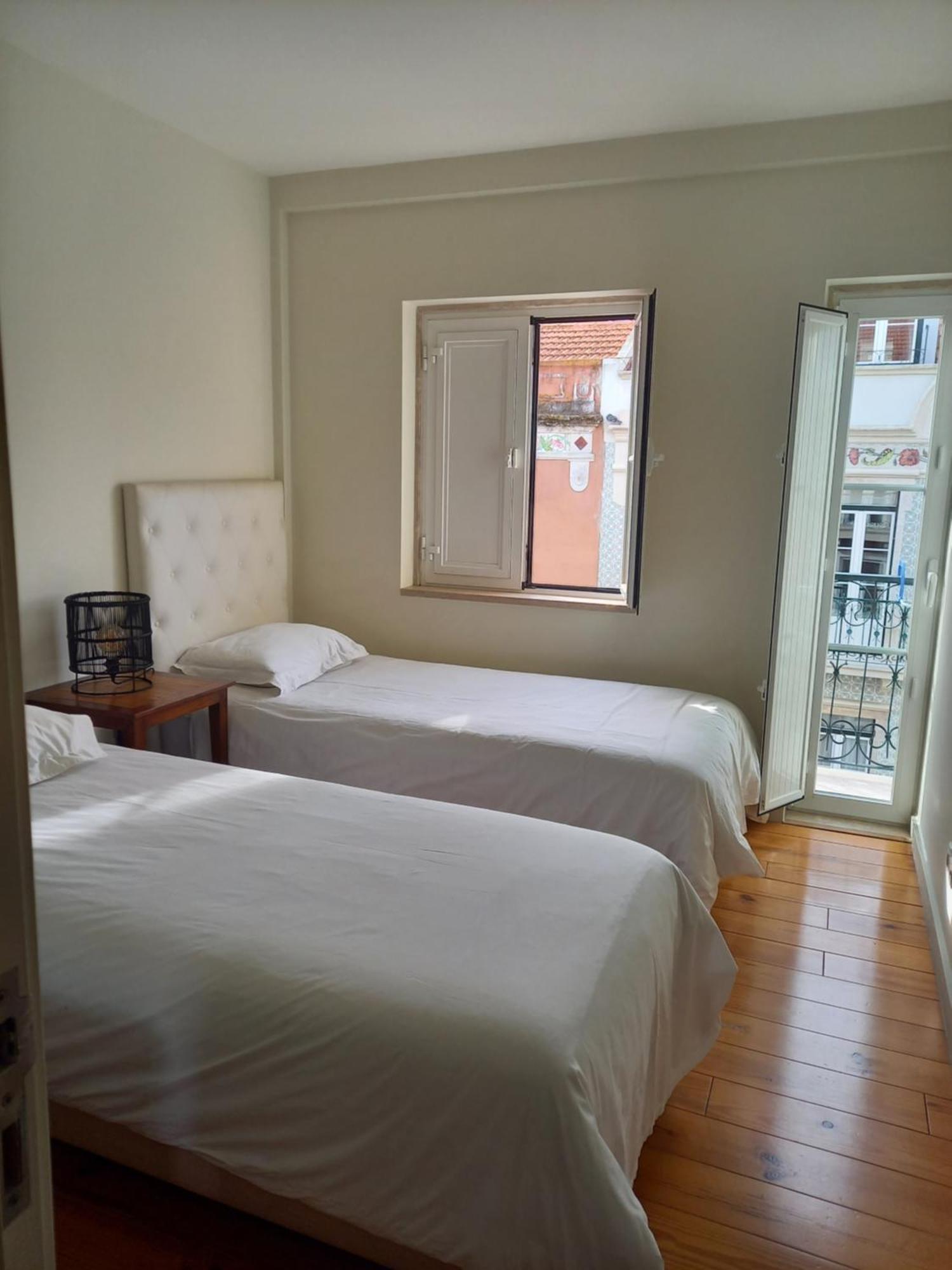 Charme Et Confort Au Coeur De Graca Lisboa Phòng bức ảnh